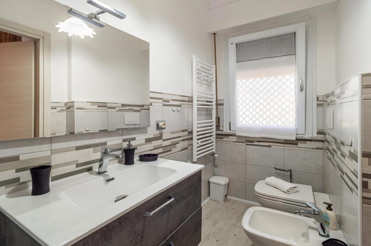 Domus Lucis Apartment Terrace & Private Parking 马里内拉迪萨尔扎纳 外观 照片